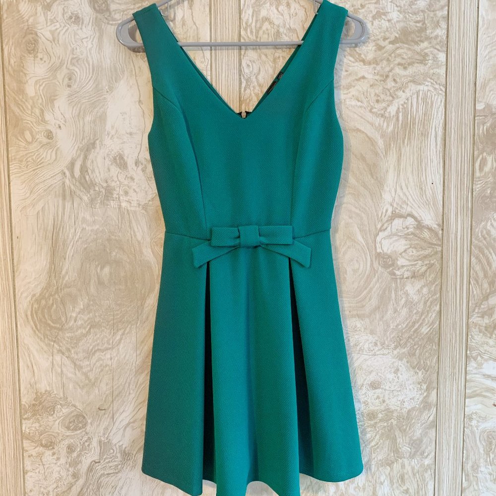 MACY'S Trixxi Green Party Dress Juniors